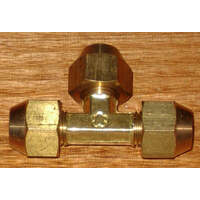 Brass 1/4" SAE Flare T-Union With Flare Nuts For RF710 Fridges and Freezers