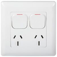 LARGE DOLLY WALL POWER OUTLET 15A 